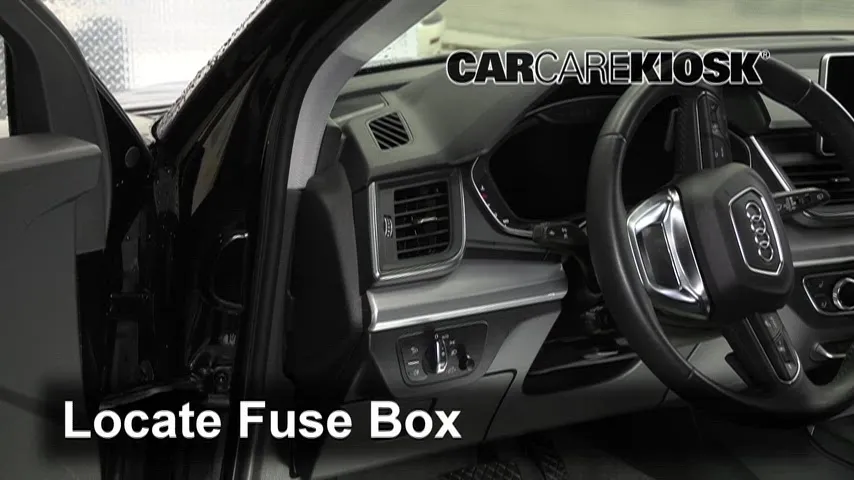 2019 Audi Q5 Prestige 2.0L 4 Cyl. Turbo Fuse (Interior)